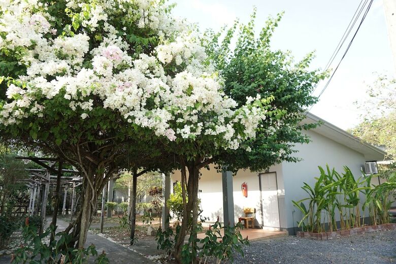 Hotel New Samedngam Resort