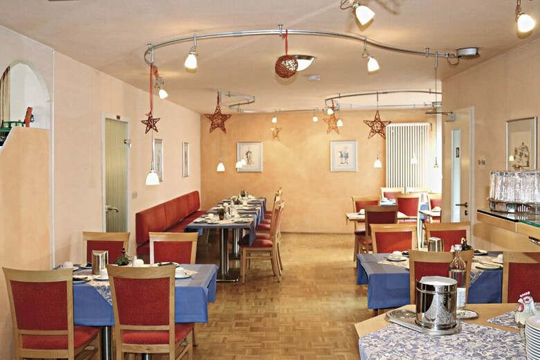 Hotel Zum Hirsch W�rth Am Rhein