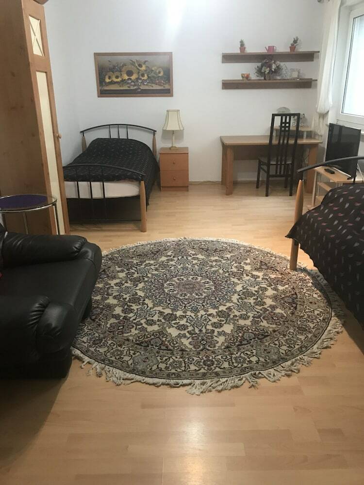 Pension Mansion Bani