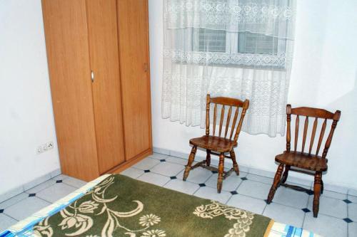 Apartments With Wifi Omis - 2757