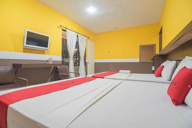 Hotel Reddoorz Near Alun Alun Subang