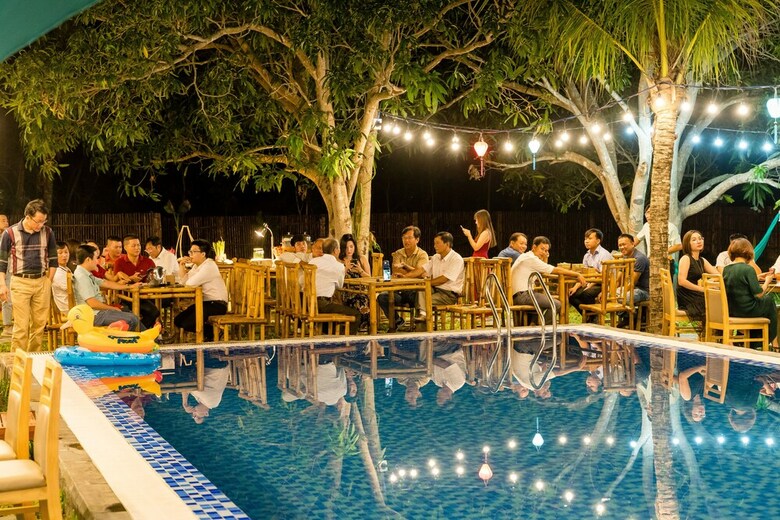 Hoi An Seabreeze Village Resort