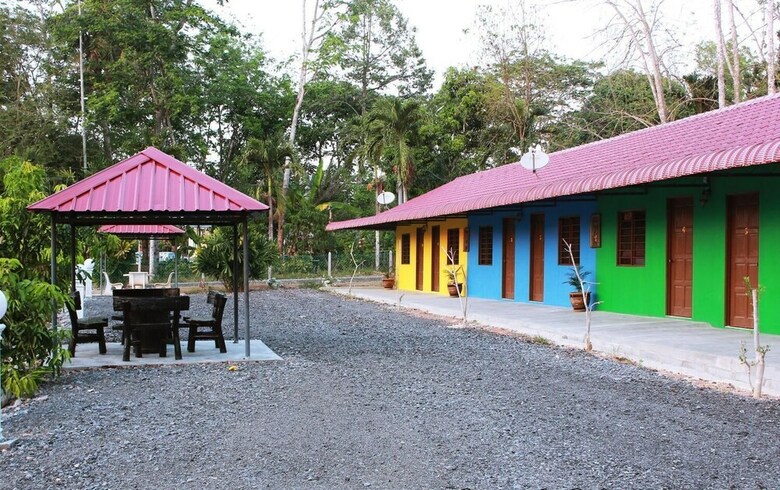 Hotel Serambi Pelangi Chalet