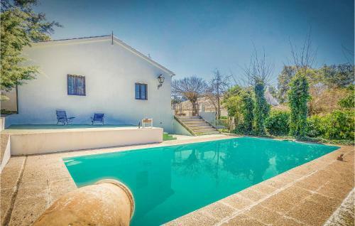 Four-bedroom Holiday Home In Constantina