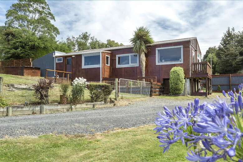 The Rustic Retreat