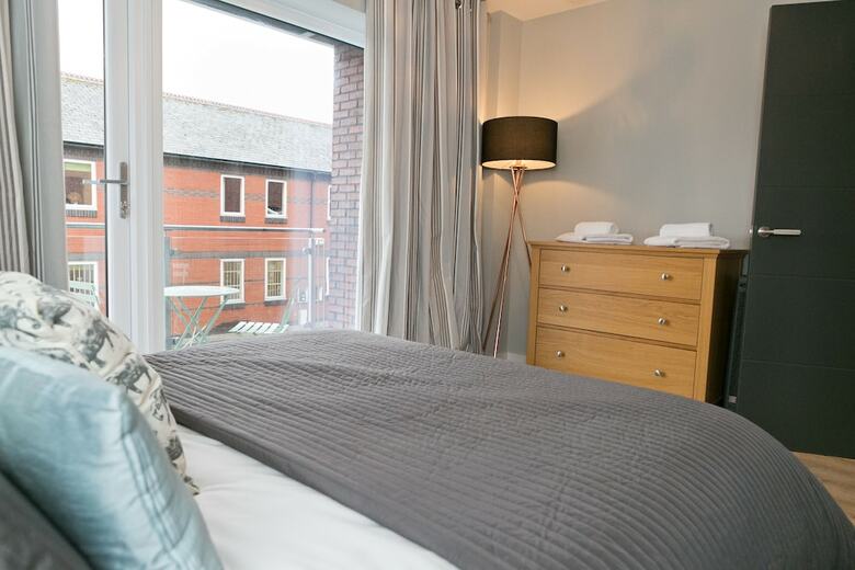 Contemporary Warehouse Apartment In Central Cardiff