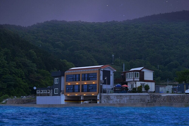 Dk Sea Side Pension