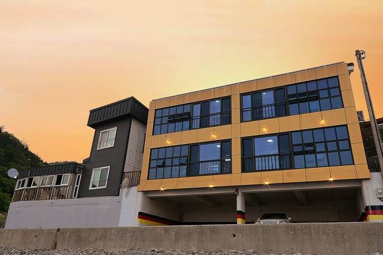 Dk Sea Side Pension