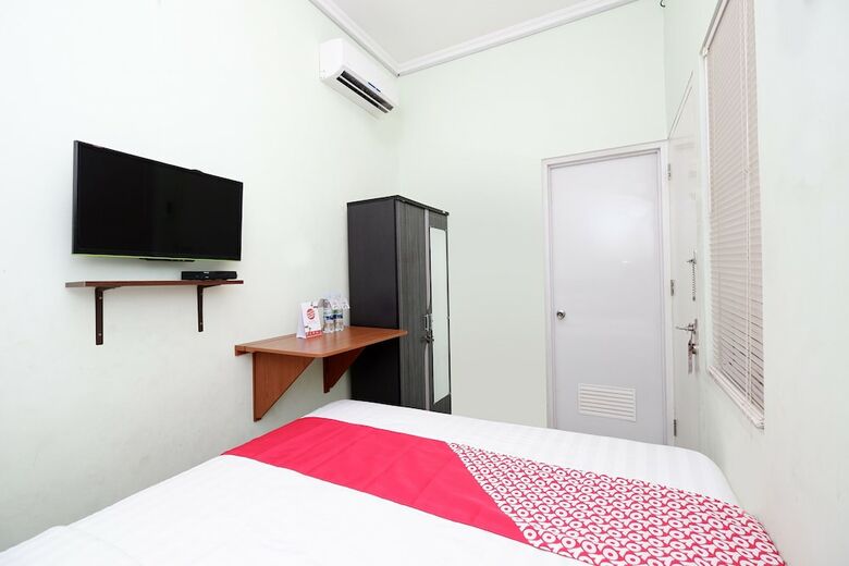 Hotel Oyo 1815 Gatsu Residence