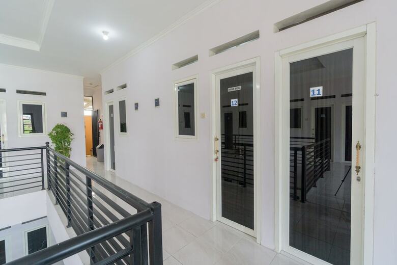 Hotel Oyo 1941 Aaa Residence Syariah