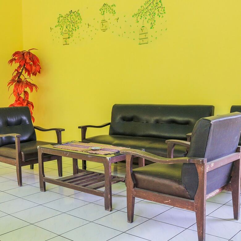 Hostal Spot On 1708 Hotel Budi Famili 1