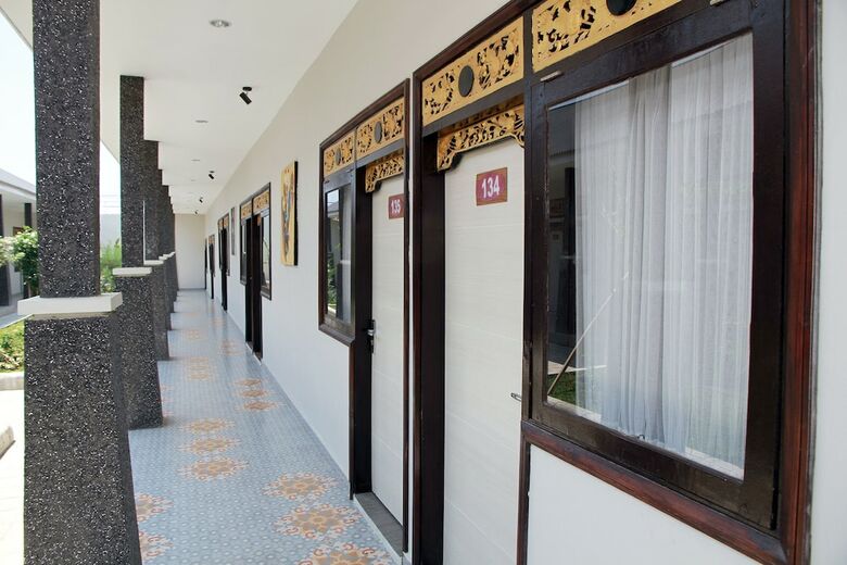 Oyo 1656 Parama Su Hotel
