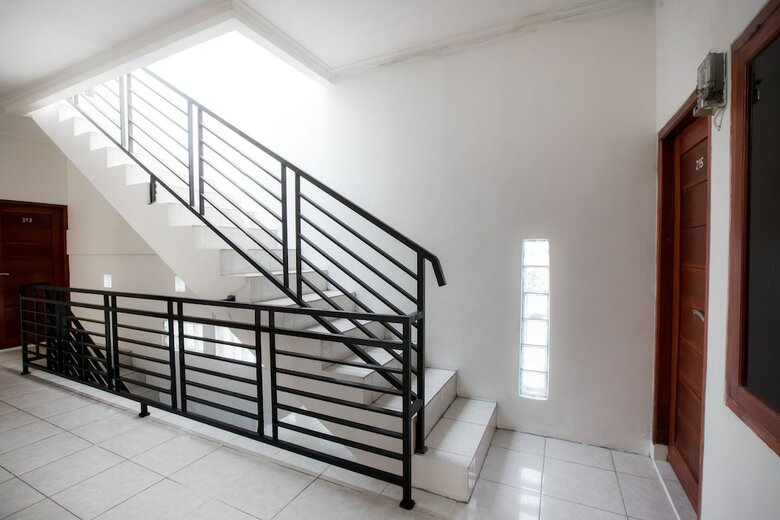 Hotel Oyo 1744 Midys