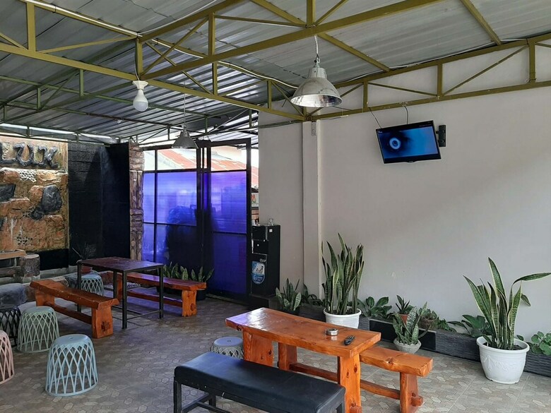 Oyo 1698 Hotel Juma Eluk