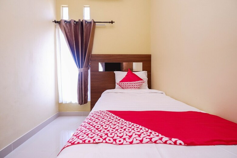 Hostal Oyo 1506  Shabrina 2 Syariah