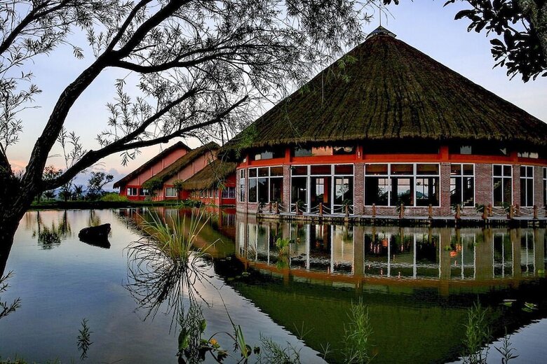 Apartamento Cuc Phuong Resort