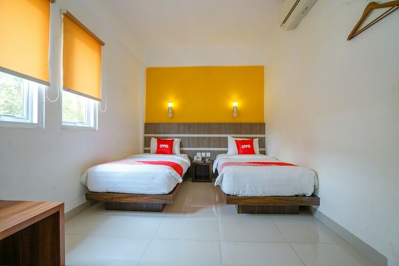Hostal Oyo 1727 Hotel 929