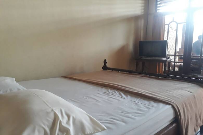 Hostal Oyo 2174 Bambu Hotel
