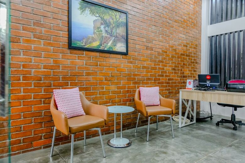 Hostal Oyo 1595 Javas Guest House