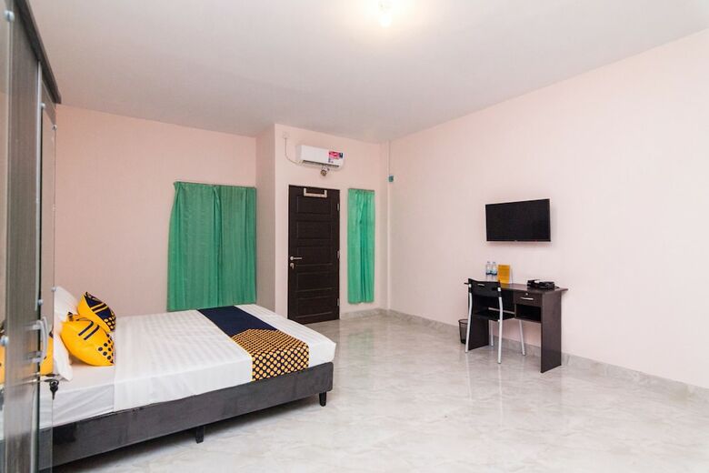 Hostal Oyo 1917 Mamora Homestay