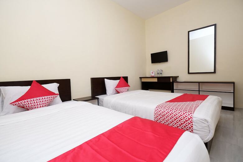 Hostal Oyo 1998 Harmonis