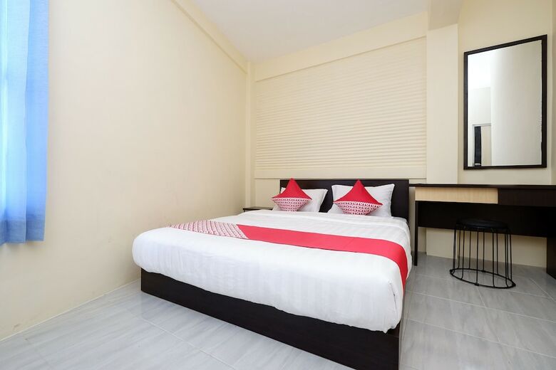 Hostal Oyo 1998 Harmonis