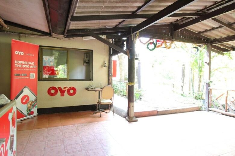 Hotel Oyo 476 Ban Rimnam Resort