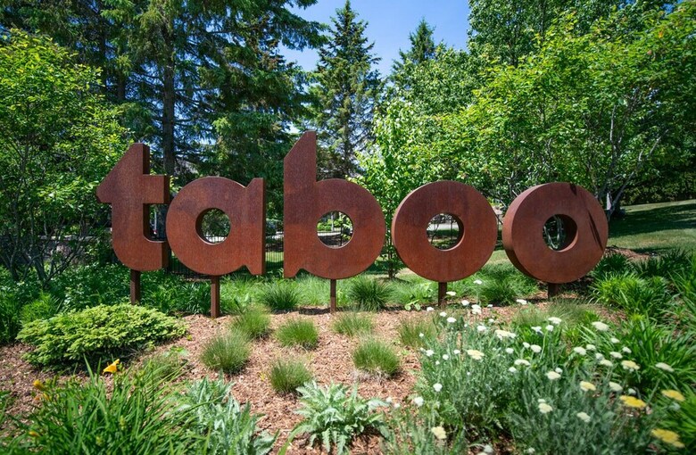 Hotel Taboo Muskoka
