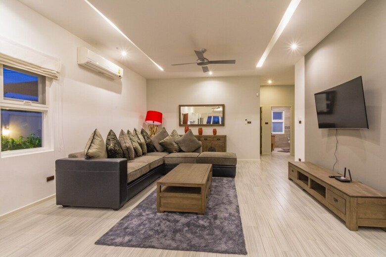 Tropical 3 Bedrooms Pool Villa Mp75