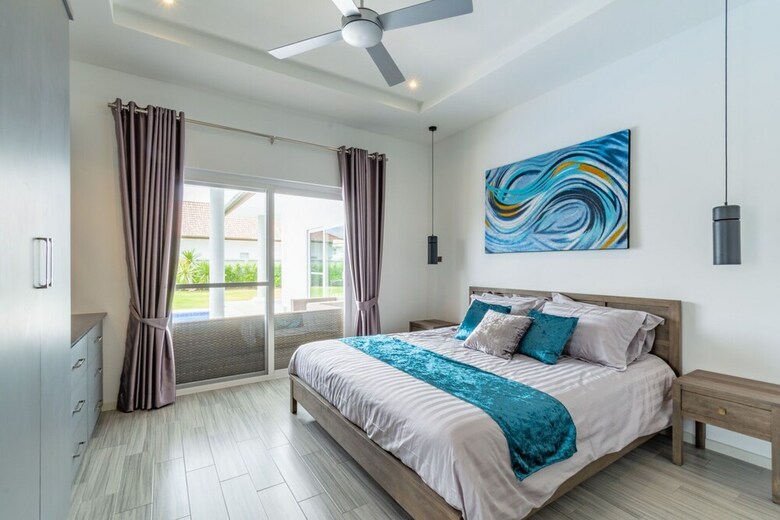 Tropical 3 Bedrooms Pool Villa Mp75