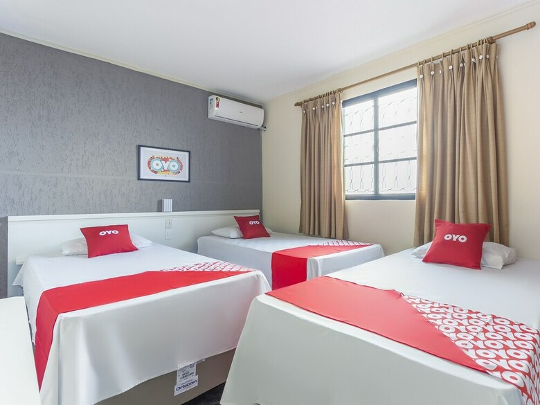 Oyo Florenza Palace Hotel