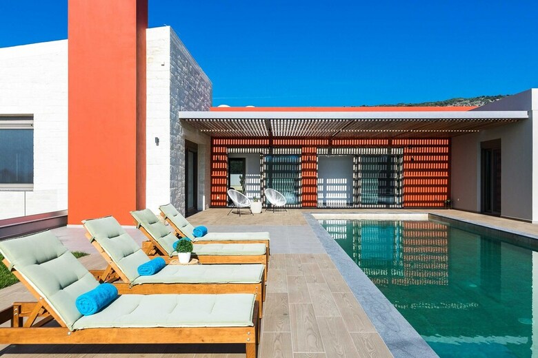 Villa Aori