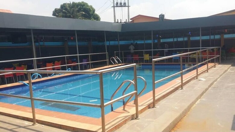 Demeg Hotel And Suites