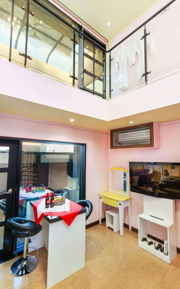 Vista Hill Pool Villa