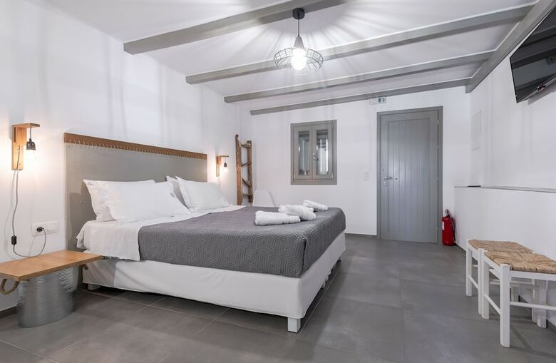Aparthotel White And Grey