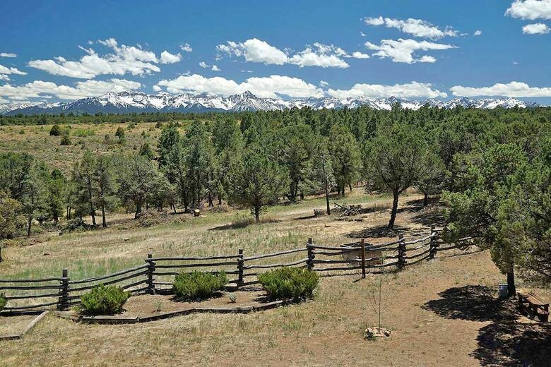 Bed & Breakfast Chimney Top Acres