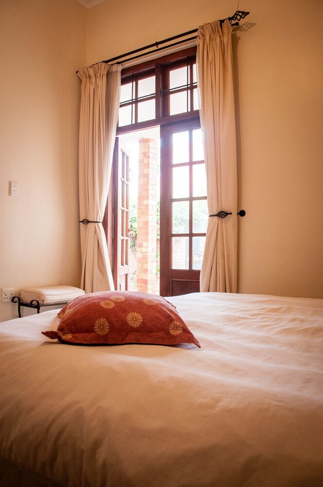 Hostal Riverfront Backpackers