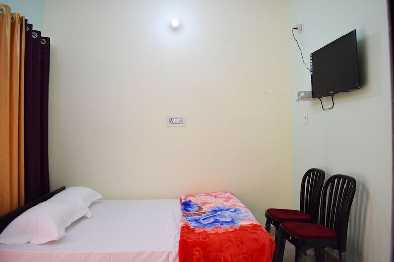Hotel Hanumanti River View Resort