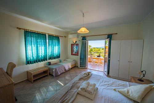 Aparthotel Sotiris Studios