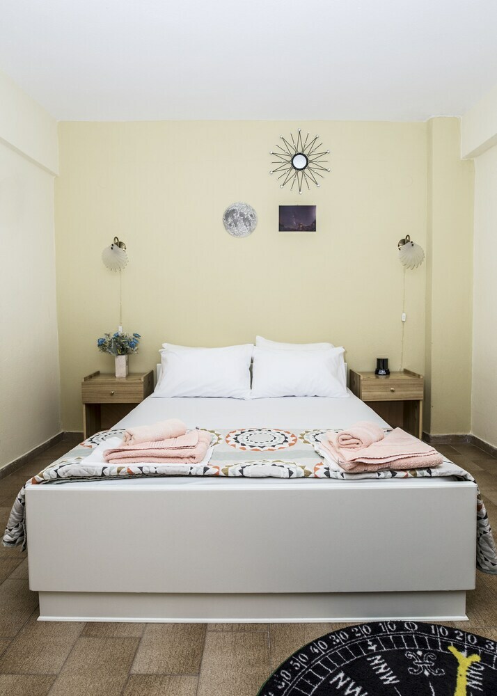 Dionisos Palms Apartments