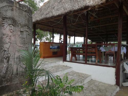 Lodge Hotel Santa Barbara Tikal