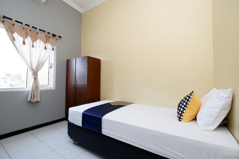Hostal Spot On 2209 Solo Point Syariah