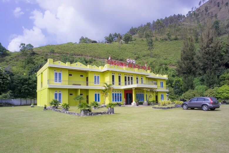 Hotel Oyo 2186 Tongging Beach