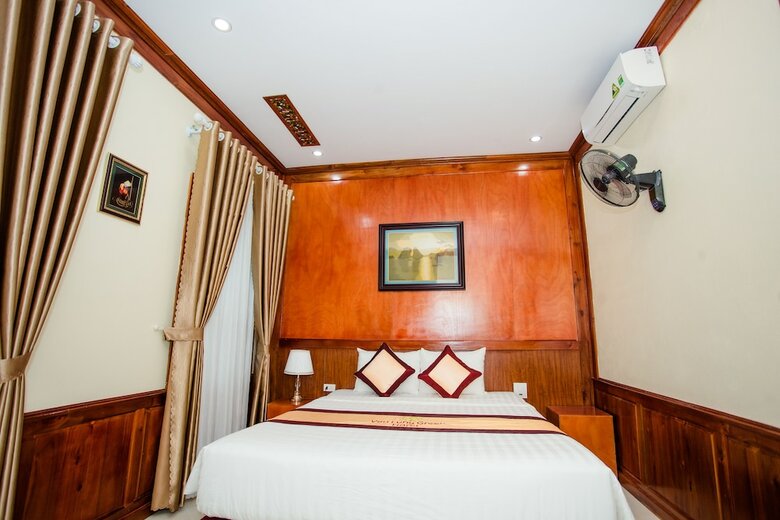 Hotel Van Long Green