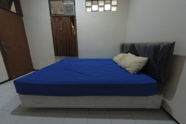 Hostal Oyo 2342 Asti Residence 1