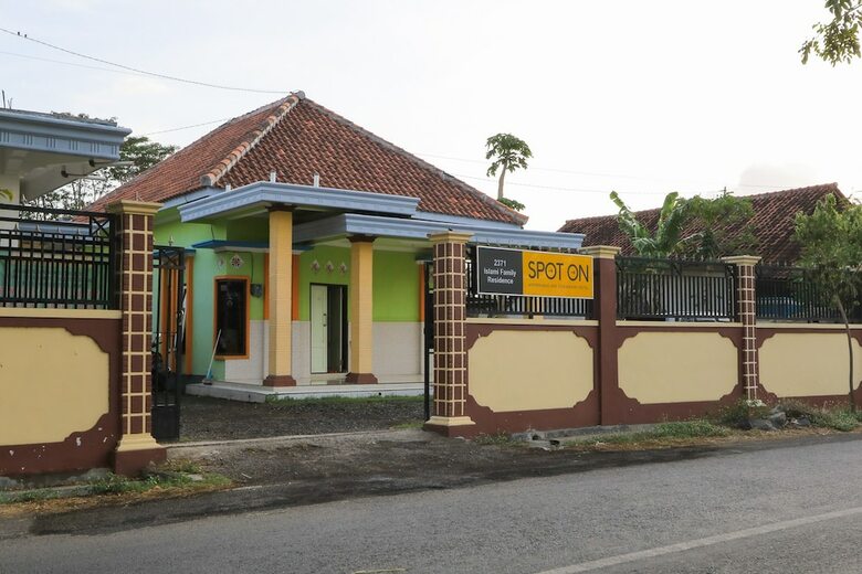 Hostal Spot On 2371 Islami Family Residence
