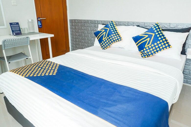 Hostal Oyo 2279 Rumah Teteh