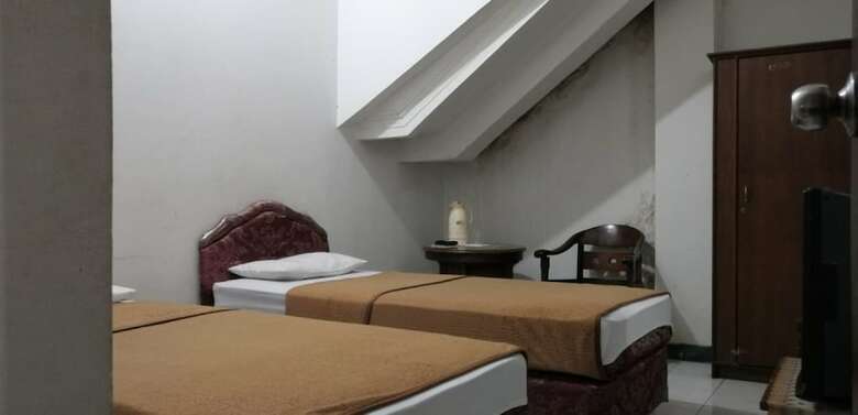Hostal Oyo 2452 Hotel Metro