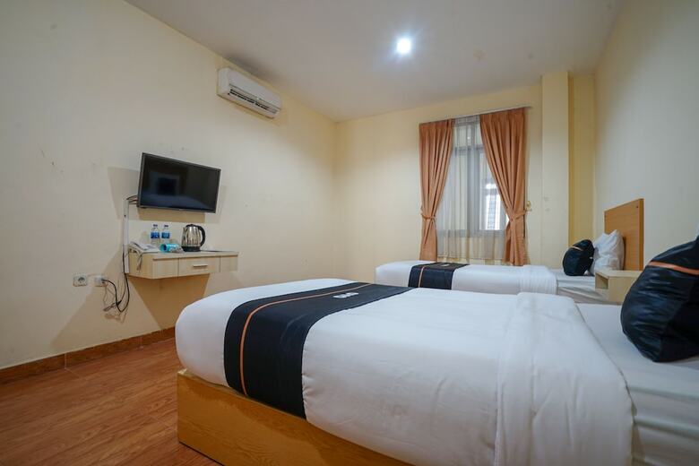 Oyo 427 Hotel Galaxy