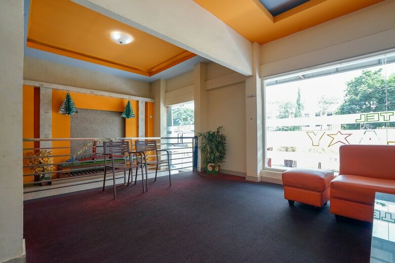 Oyo 427 Hotel Galaxy